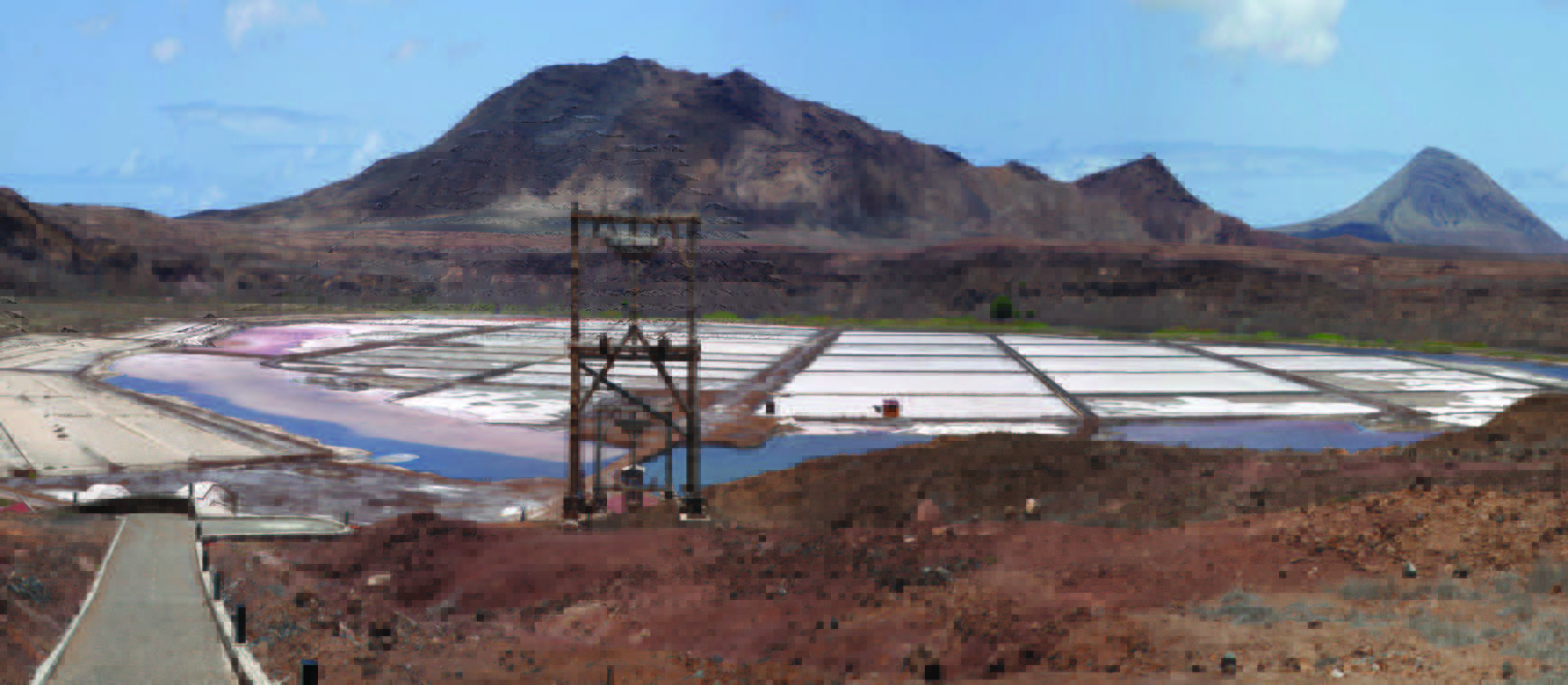 Salines et cratère Pedra Lume sur l'île de Sal permettant de voir un véritable écosystème de faune et de flore caractéristique en miniature